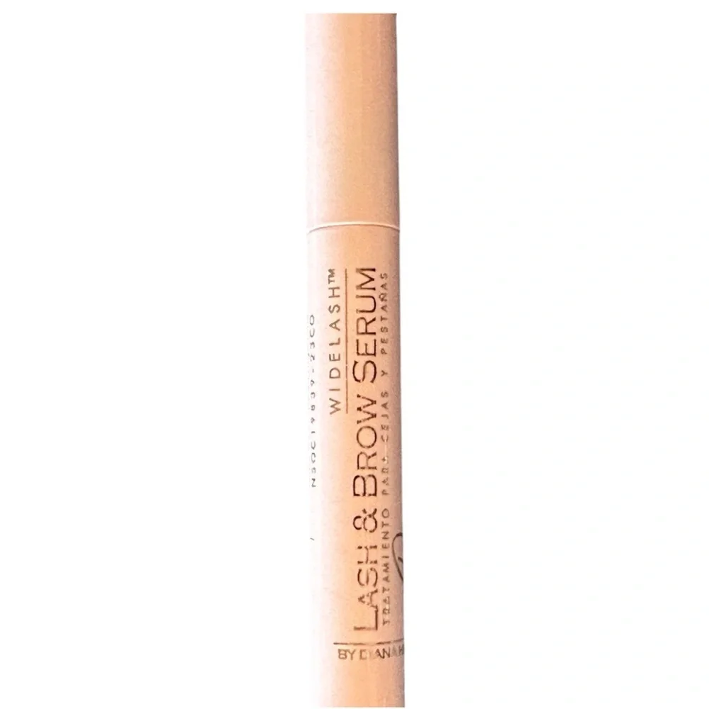 New DIANA HERRERA Brow & Lash Enhancing Serum
